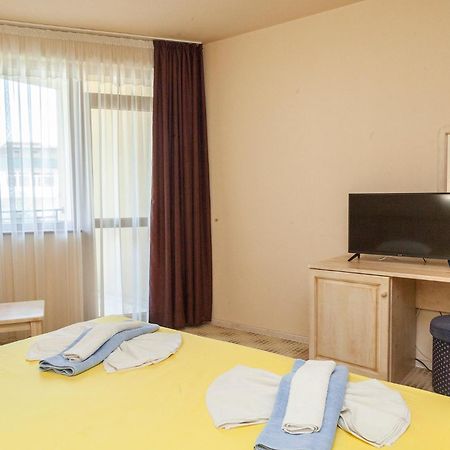 Ravda Bay Guest House Экстерьер фото