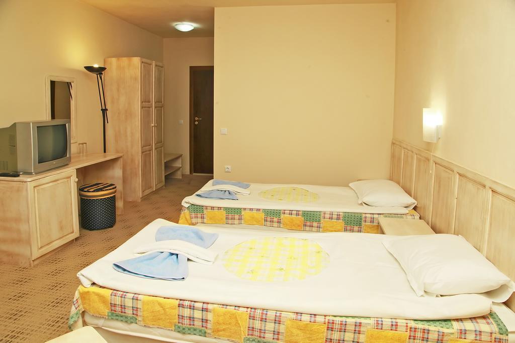 Ravda Bay Guest House Экстерьер фото