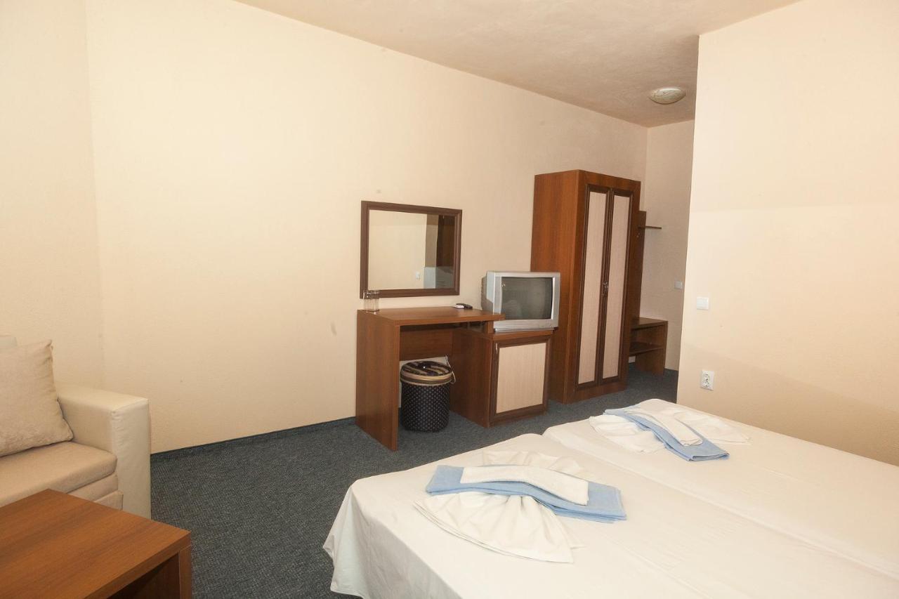 Ravda Bay Guest House Экстерьер фото